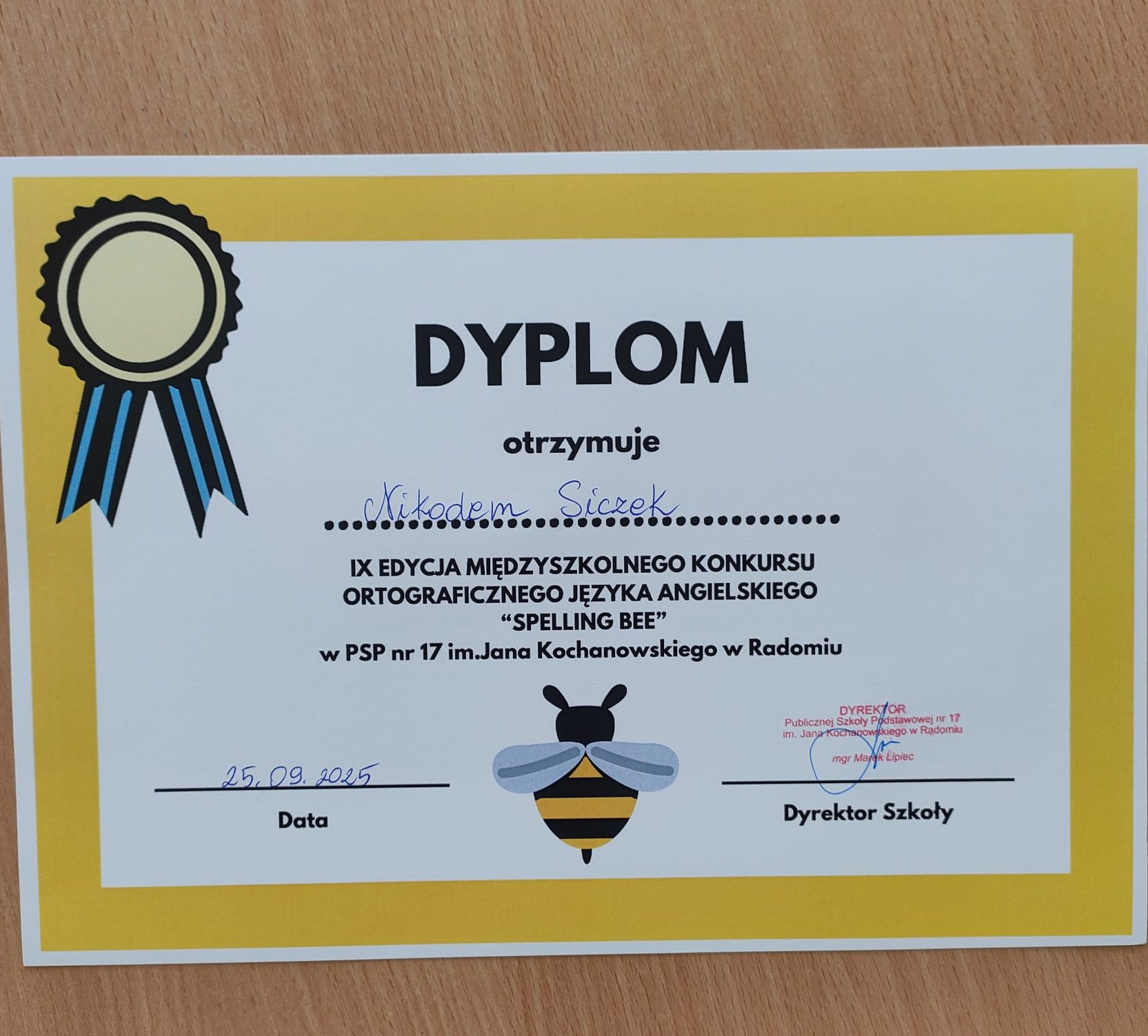 Read more about the article Udział ucznia klasy 7a w międzyszkolnym konkursie językowym