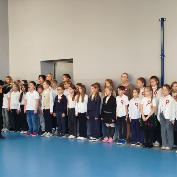 Szkoła do Hymnu 2025 2