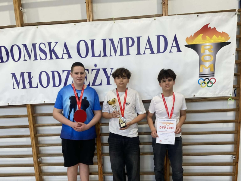 Świetny wynik naszych uczniów w zawodach w tenisie stołowym!